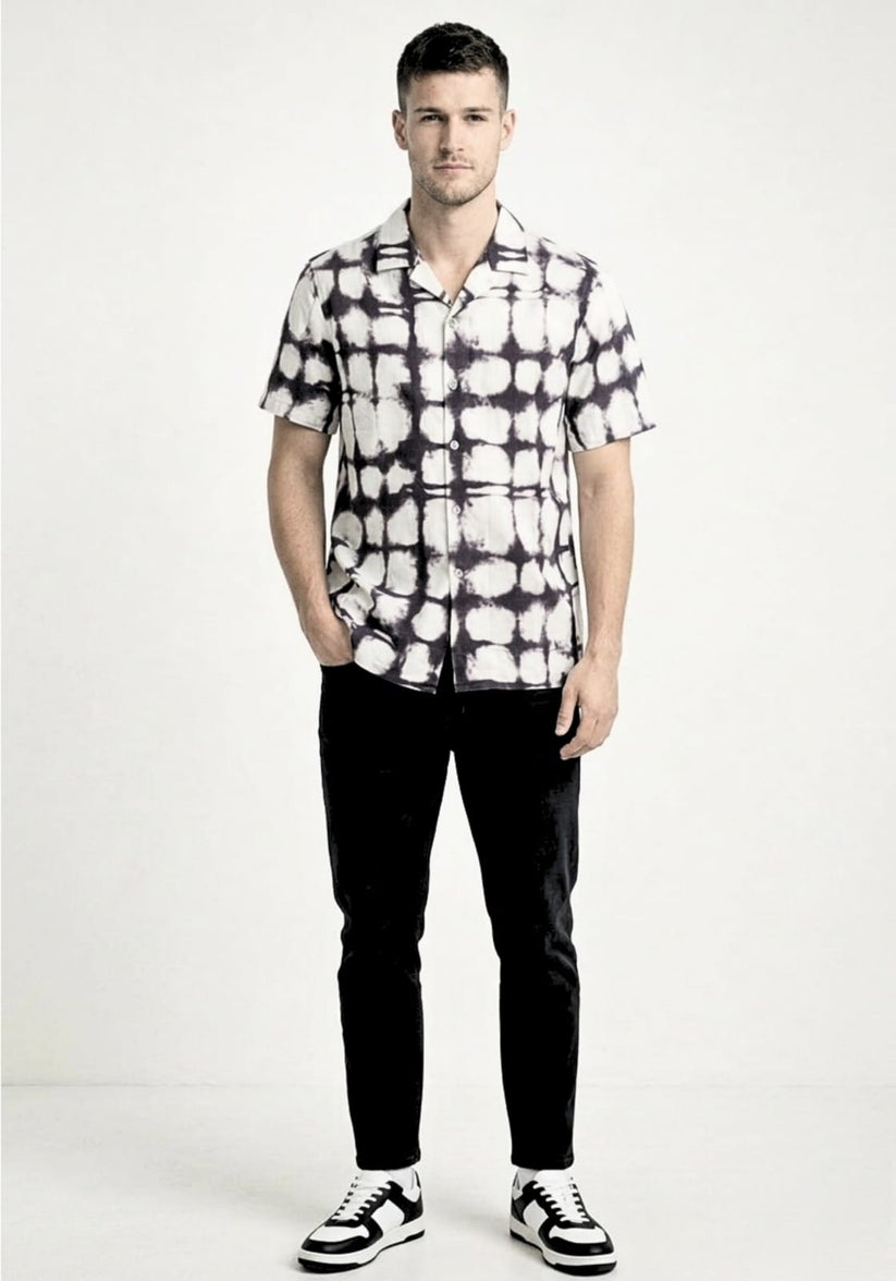 Monochrome Cuban Collar Print Shirt